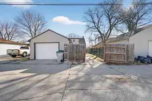4947 N 66th St, Milwaukee, WI 53218 - Photo 26