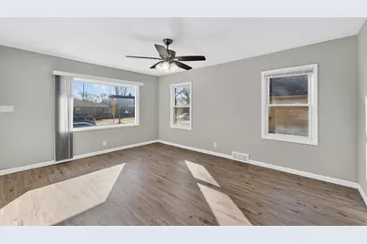 4947 N 66th St, Milwaukee, WI 53218 - Photo 6