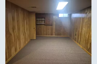 2201 S 30th St, La Crosse, WI 54601 - Photo 18