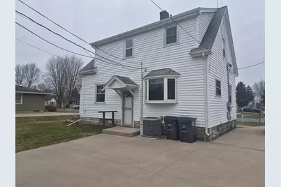 2201 S 30th St, La Crosse, WI 54601 - Photo 2