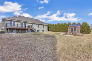 1515 Hummingbird Ln, Plymouth, WI 53073 - Photo 2