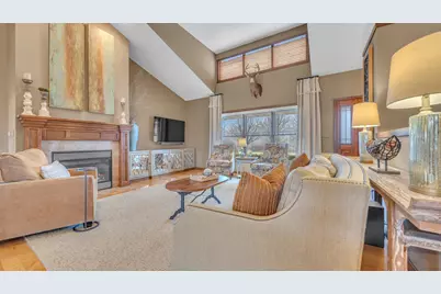 1515  Hummingbird Ln, Plymouth, WI 53073 - Photo 4