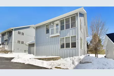 475  Mill St, Fontana, WI 53125 - Photo 34