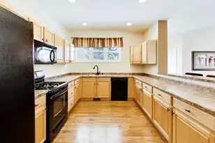 475 Mill St, Fontana, WI 53125 - Photo 14