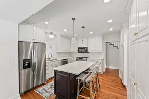 4400 N Wildwood Ave, Shorewood, WI 53211 - Photo 14