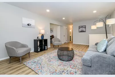 745 N Green Bay Rd, Grafton, WI 53024 - Photo 6