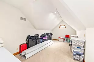 150 Bunker Hill Dr, Brookfield, WI 53005 - Photo 20