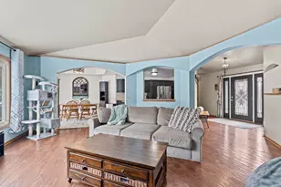 W296S2982 Molly Ln, Genesee, WI 53188 - Photo 6