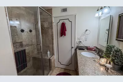 2525 S Shore Dr #22F, Milwaukee, WI 53207 - Photo 16