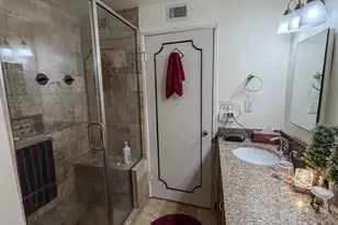 2525 S Shore Dr, Milwaukee, WI 53207 - Photo 16