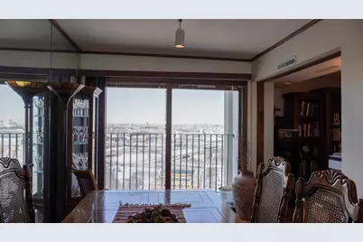 2525 S Shore Dr #22F, Milwaukee, WI 53207 - Photo 18