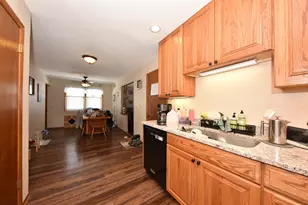 N101W15725 Council Bluffs Dr, Germantown, WI 53022 - Photo 6