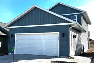 1067 Fairway Ct, Sheboygan Falls, WI 53085 - Photo 18