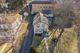 1424 12th Ave, Grafton, WI 53024 - Photo 2