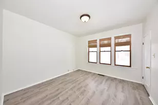 2545 N Pierce St, Milwaukee, WI 53212 - Photo 10