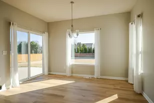 401 90th St, Racine, WI 53406 - Photo 12