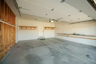 401 90th St, Racine, WI 53406 - Photo 32