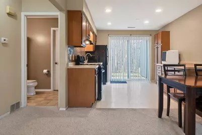 637  Meadow Ln #208, Burlington, WI 53105 - Photo 4