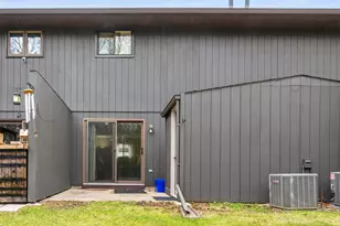 637 Meadow Ln, Burlington, WI 53105 - Photo 16