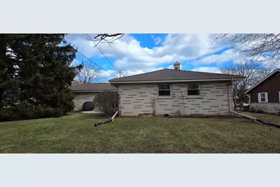 7965 S Wynbrook Ct, Oak Creek, WI 53154 - Photo 34