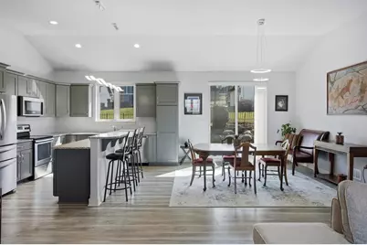 N27W27075  Woodland Dr, Pewaukee, WI 53072 - Photo 6