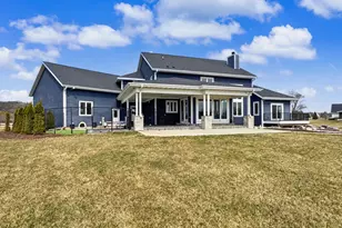 S101W33315 Genevieve Dr, Mukwonago, WI 53149 - Photo 8