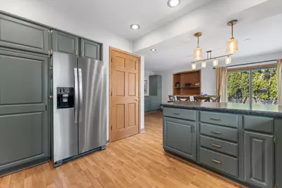 W181N8284  Destiny Dr, Menomonee Falls, WI 53051 - Photo 14