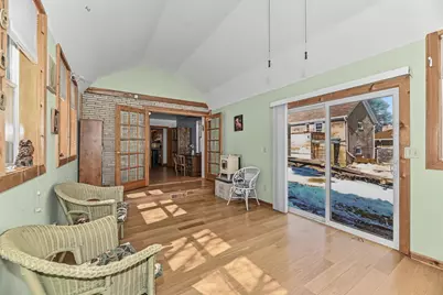 4230 S Packard Ave, Saint Francis, WI 53235 - Photo 28