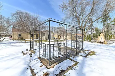 4230 S Packard Ave, Saint Francis, WI 53235 - Photo 48