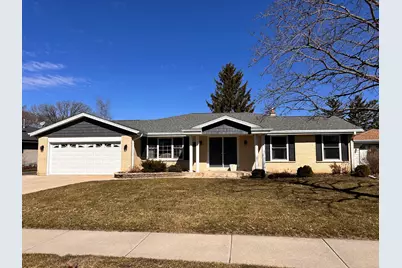 N166W20832  Parkway Dr, Jackson, WI 53037 - Photo 1