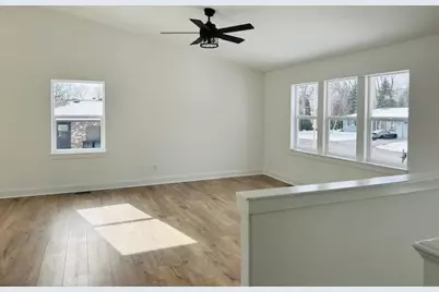 560  Lincoln St, Palmyra, WI 53156 - Photo 6