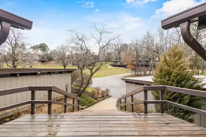 890  Windsor Dr #4, Fontana, WI 53125 - Photo 34