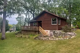 6545 Forest Ln, Racine, WI 53185 - Photo 8