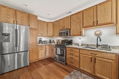 415 S Wells St #303, Lake Geneva, WI 53147 - Photo 12