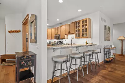 415 S Wells St #303, Lake Geneva, WI 53147 - Photo 10