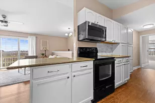 10110 74th St, Kenosha, WI 53142 - Photo 8
