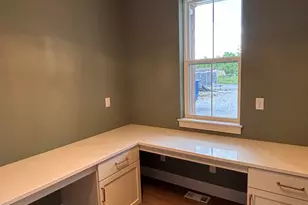 N51W18847 Quietwood Dr, Menomonee Falls, WI 53051 - Photo 10