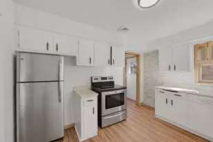 5136 N 69th St, Milwaukee, WI 53218 - Photo 8