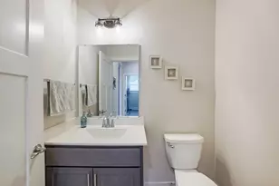 1390 Foxwood Pass, Oconomowoc, WI 53066 - Photo 16