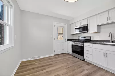 11817 W North Ave, Wauwatosa, WI 53226 - Photo 24