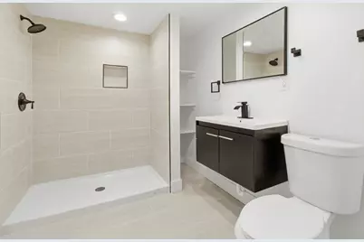 1215 S 91st St, West Allis, WI 53214 - Photo 34