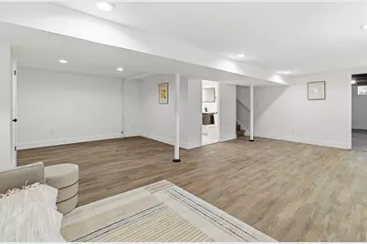 1215 S 91st St, West Allis, WI 53214 - Photo 30