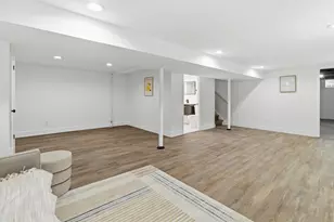 1215 S 91st St, West Allis, WI 53214 - Photo 30