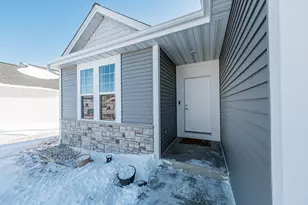 W218N16074 Tiger Lily Dr, Jackson, WI 53037 - Photo 30