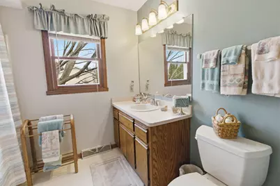 900 E Elm Rd, Oak Creek, WI 53154 - Photo 26