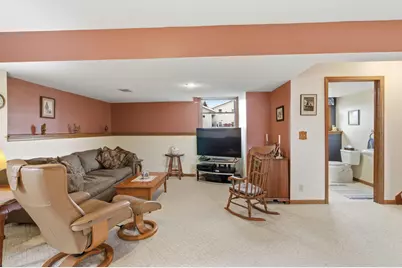 900 E Elm Rd, Oak Creek, WI 53154 - Photo 34