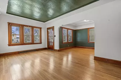 6611 W Moltke Ave, Milwaukee, WI 53210 - Photo 8