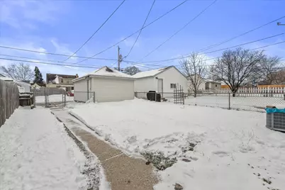 6611 W Moltke Ave, Milwaukee, WI 53210 - Photo 26