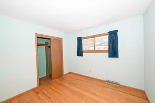 5316 Robin Dr, Greendale, WI 53129 - Photo 18