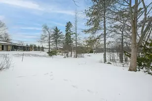 5316 Robin Dr, Greendale, WI 53129 - Photo 26